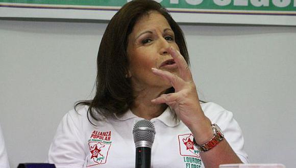 Lourdes Flores Nano se disculpó por gestos de Alan García