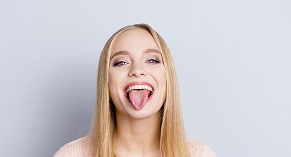 La inadecuada higiene de tu lengua puede provocarte mal aliento. (Foto: iStock)