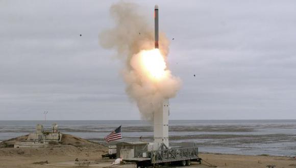 Estados Unidos no había lanzando un misil de este tipo por tierra desde hace más de tres décadas. Foto: AFP