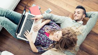 Estudio: parejas que se conocen por Internet serían más estables
