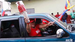 FOTOS: Cientos de venezolanos festejan el retorno de Hugo Chávez a Caracas