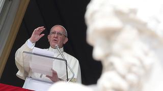 Vaticano llama al diálogo al interior de la Iglesia tras acusaciones contra Francisco