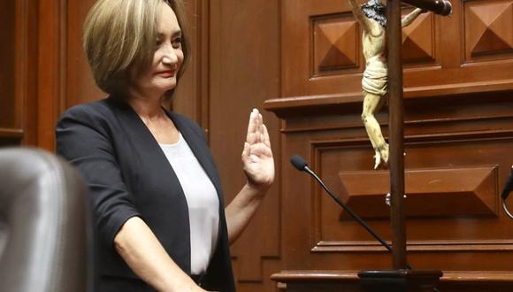 Nelcy Heidinger juró el pasado 16 de enero como parlamentaria en reemplazo de Freddy Díaz, acusado de violación sexual. (Foto: Congreso)