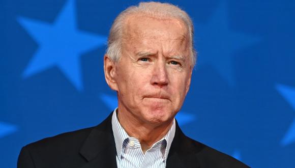 El candidato presidencial demócrata de Estados Unidos, Joe Biden, es visto en la sede de Queen en Wilmington, Delaware, el 5 de noviembre de 2020. (AFP / JIM WATSON).