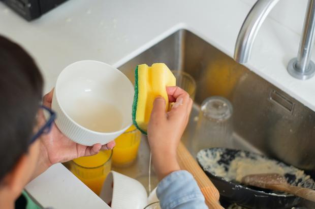 Limpieza en la cocina: 30 objetos que deberías tirar hoy mismo