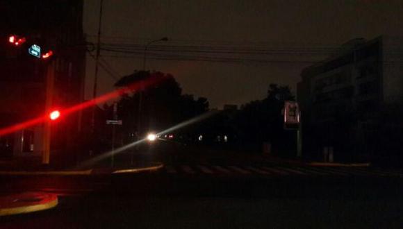 Apagón en Miraflores: al menos 15 cuadras se quedaron sin luz