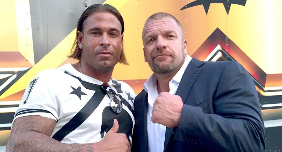 Tim Wiese aceptó una invitación de Triple H al Performance Center de WWE | Foto: WWE