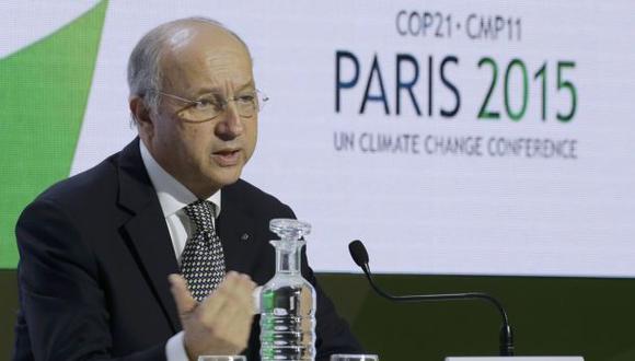 Laurent Fabius, canciller franc&eacute;s y presidente de la COP21, anunci&oacute; que la cumbre durar&aacute; un d&iacute;a m&aacute;s de lo previsto. (Reuters)