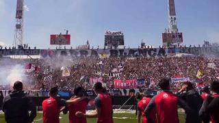 Colo Colo: un grupo de hinchas ingresó a la cancha e interrumpió aliento masivo al equipo | VIDEO