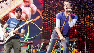 Chris Martin de Coldplay confiesa que de niño era “muy homofóbico”