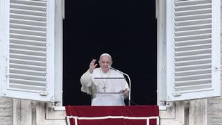 El Papa aconseja escucharse en familia y no aislarse con el teléfono móvil: “Hay que luchar contra la dictadura del yo”