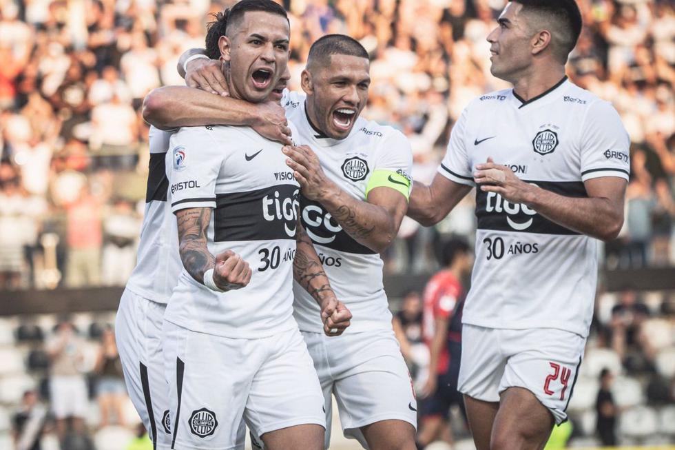 Olimpia se impuso a Cerro en el clásico paraguayo con goles de Montenegro y González | Foto: Olimpia