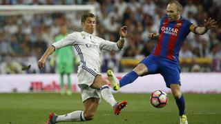 Cristiano Ronaldo: entrenador del Barcelona comparó la baja de Iniesta con la del portugués
