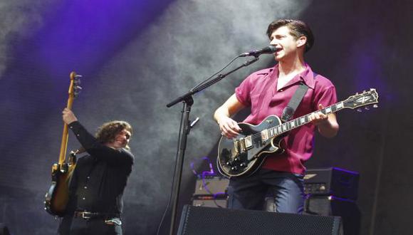 Mira el nuevo video de Arctic Monkeys: "Snap Out Of It"