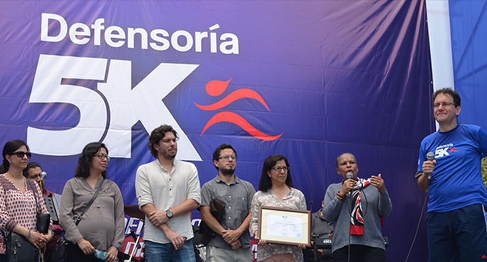 Embajada de Francia premió a equipo peruano de antropología forense. (Foto: Andina)