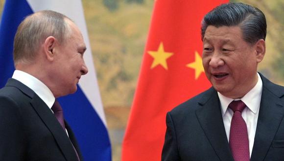 El presidente ruso, Vladimir Putin, y el presidente chino, Xi Jinping, anunciaron proyectos de cooperación comercial poco antes de que iniciara la guerra en Ucrania. (Getty Images).
