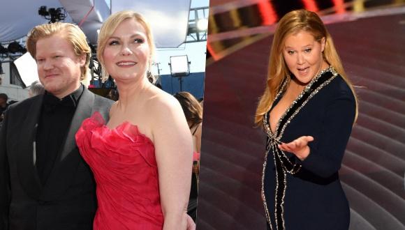 (Izquierda) Kirsten Dunst en su paso por la alfombra roja de los Oscar 2022. (Derecha) Amy Amy Schumer como host de la ceremonia