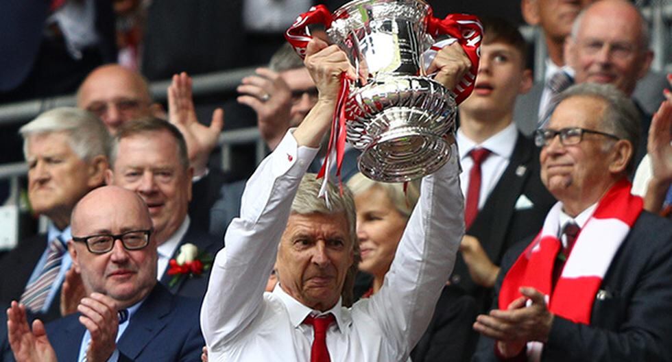 Creció la polémica de la posible salida de Arsene Wenger tras una irregular campaña en el Arsenal. Parece que todo cambió con el título de la FA Cup. (Foto: Getty Images)