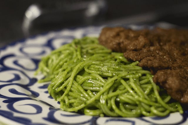 Criollo o genovés: dos recetas de tallarines al pesto que no pueden faltar en tu mesa.