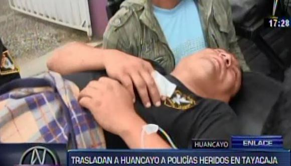 Tayacaja: manifestantes en paro retienen y golpean a policías