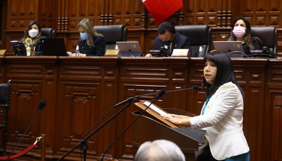 La presidenta del Consejo de Ministros, Mirtha Vásquez, se presenta ante el Pleno del Parlamento para solicitar el voto de confianza | Foto: Congreso de la República
