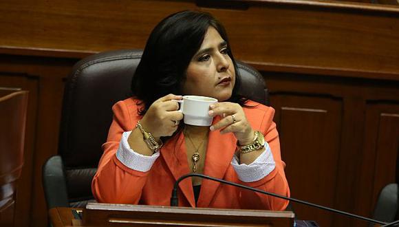 Ana Jara responsabilizó a presunta mafia de reglaje a políticos