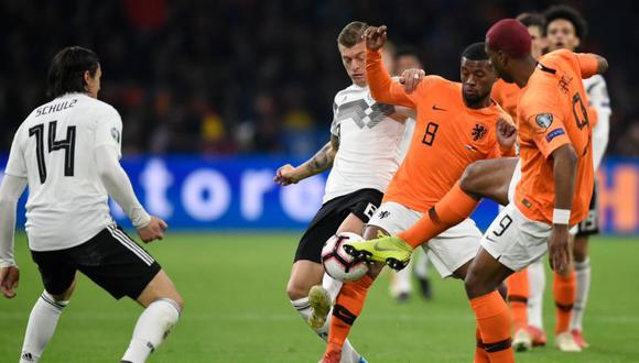 Holanda no pudo de local y cayó 3-2 ante Alemania por la segunda fecha del grupo C de las Eliminatorias Eurocopa 2020 (Foto: EFE)