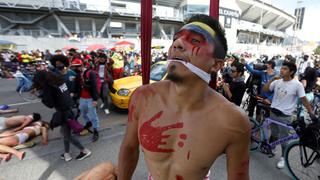 Protestas pacíficas en Bogotá contra la realización de la Copa América en Colombia 