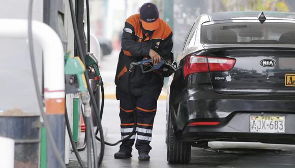 Actualmente se expenden hasta cinco tipos de gasohol y cuatro clases de gasolina. Norma busca ordenar el mercado de combustibles.