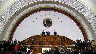 Venezuela: Juramentan los tres diputados opositores impugnados