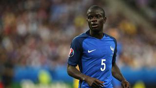 Chelsea confirmó el fichaje del mediocampista N'Golo Kanté