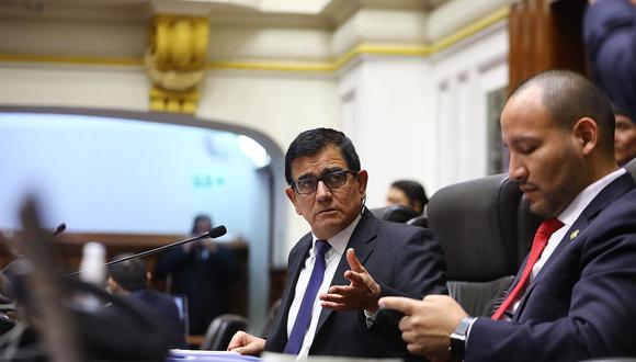 José Williams dijo que no evalúa pedir la renuncia del oficial mayor José Cevasco. (Foto: Congreso)