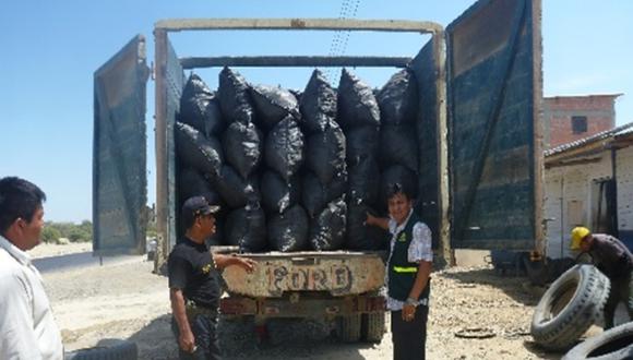 Incautan más de ocho toneladas de algarrobo