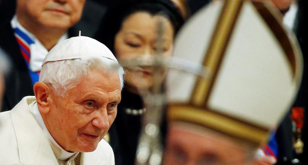 What will happen if Pope Emeritus Benedict XVI dies?
