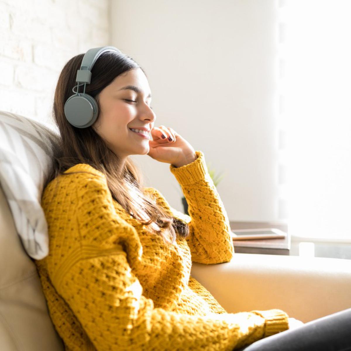 Escuchar música relajante mejora la salud