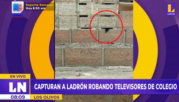 Cámaras de seguridad captaron el momento en que el delincuente saca los televisores del colegio. (Foto: Latina)