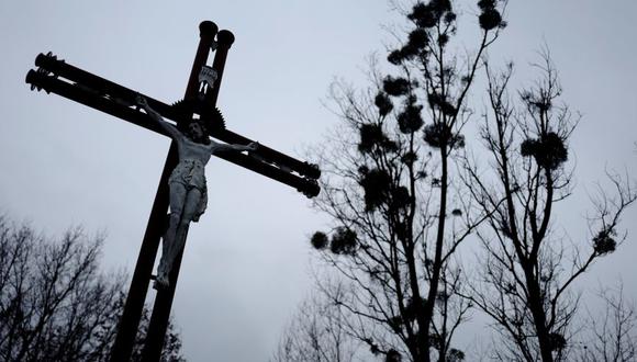 El dramático caso de las víctimas que se sienten "brujas" por acusar a cura pedófilo. (Reuters)