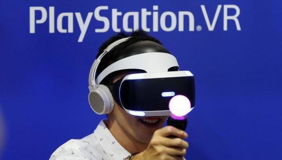Este nuevo modelo de los anteojos de realidad virtual de Sony saldrá a la venta en Japón el 14 de octubre, al mismo precio que el modelo anterior. (Foto: Reuters)