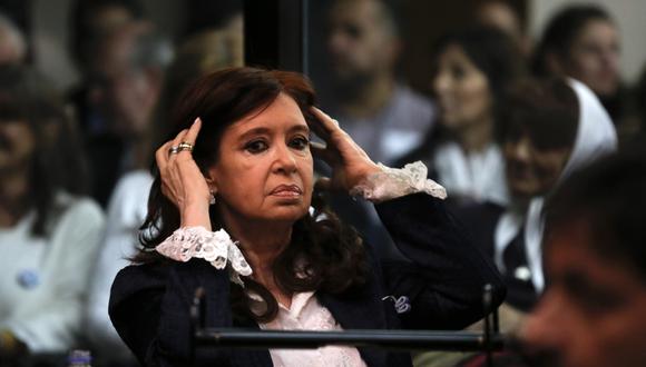 Cristina Kirchner se presentó hoy ante los tribunales de Comodoro Py, en Buenos Aires. (AP)