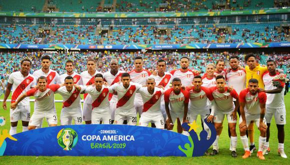 La foto oficial de la selección peruana tuvo a todos los jugadores. (Foto: AFP)