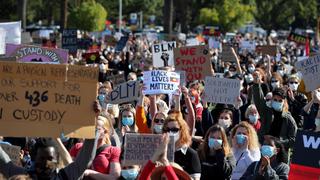 Miles de personas salen a protestar contra el racismo en Australia en medio de la pandemia del coronavirus | FOTOS
