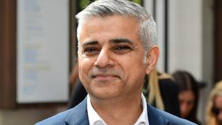 Londres: Alcalde musulmán asume y agradece voto de la esperanza