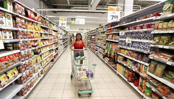 Los supermercados, por ejemplo, están facultados a determinar los puestos de trabajo que están excluidos de la jornada y del día no laborables. (Foto: GEC)