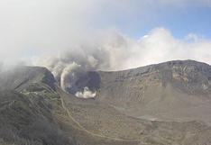 Volcán Turrialba de Costa Rica lanza columna de gases y ceniza de 500 metros