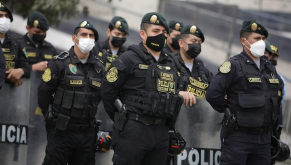La Policía quedó lista para brindar seguridad con motivo del clásico entre Alianza Lima y Universitario de Deportes, a jugarse este domingo 4 de setiembre en Matute | Foto: Britanie Arroyo / @photo.gec