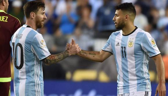 Messi y Agüero mantienen una gran amistad. (Foto: AFP)