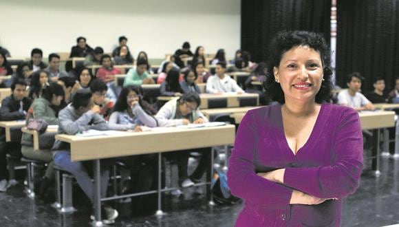 La historiadora Maribel Arrelucea Barrantes es docente e historiadora. Se ha especializado en cultura afroperuana y es autora del libro "Lima afroperuana. Breve historia de los africanos y afrodescendientes en la capital"