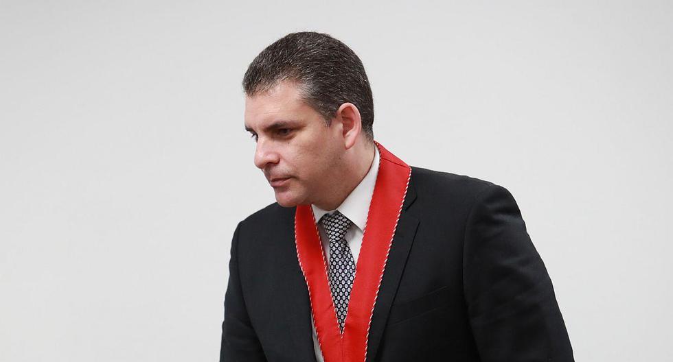 El fiscal superior Rafael Vela Barba denunció que personal vinculado a Pedro Chávarry ingresó a una oficina lacrada. (Foto: GEC)