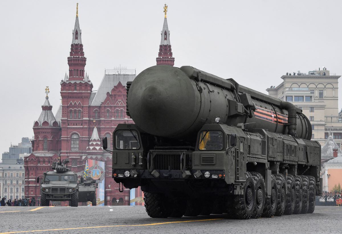 A Russian Yars RS-24 intercontinental ballistic missile system rolls through Red Square during the Victory Day military parade in central Moscow on May 9, 2019. (Alejandro NEMENOV/AFP)