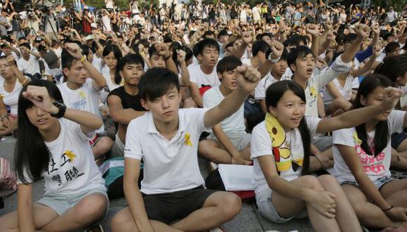 Los j&oacute;venes faltaron a clases para marchar por la democracia en Hong Kong. (Foto: AP)